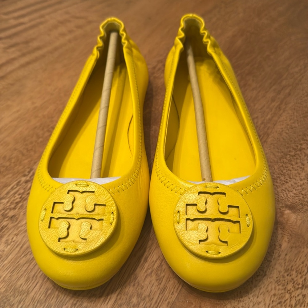 Tory Burch Minnie travel ballet flat 
6.5 
New